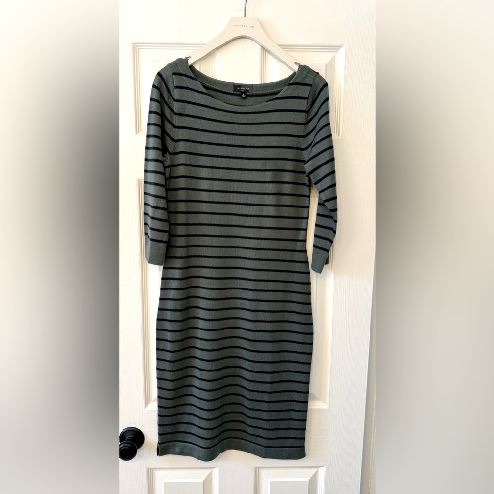 THE LIMITED Green sweater dress with navy stripes. 3/4 sleeves. Size S Petite